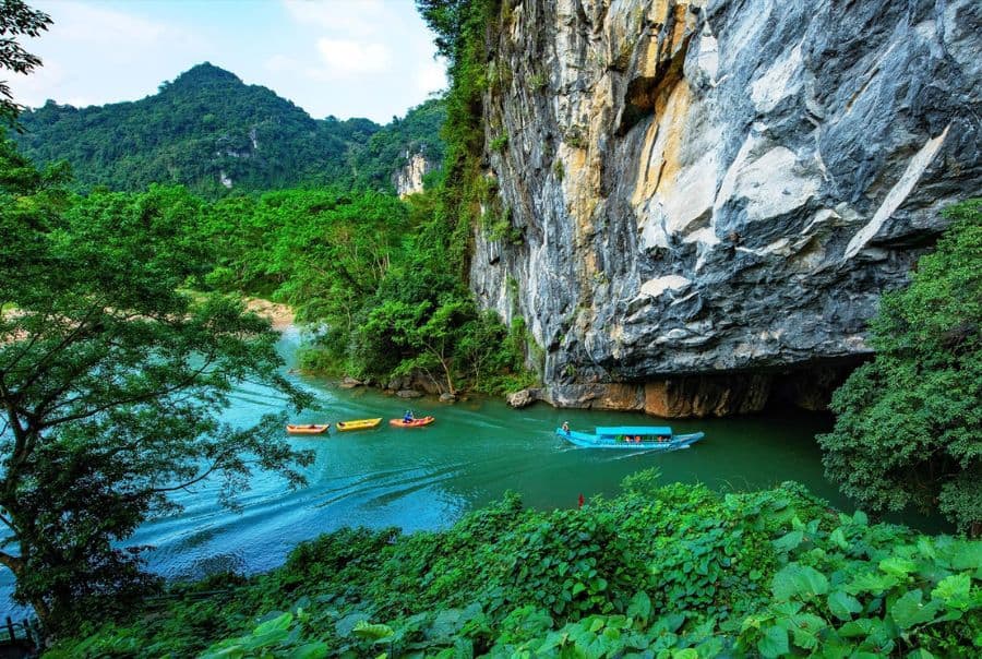 full-day-discover-mooc-spring-phong-nha-cave