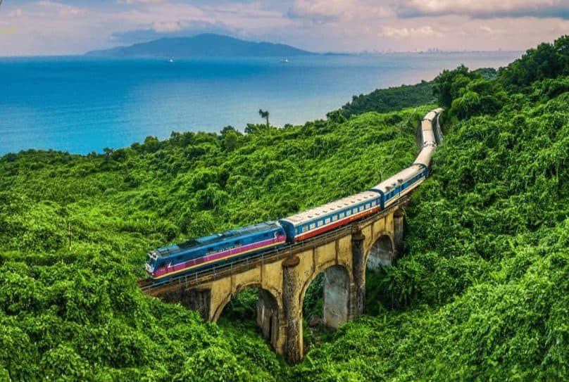 hai-van-pass-vietnam-culture-pham-travel-7-1